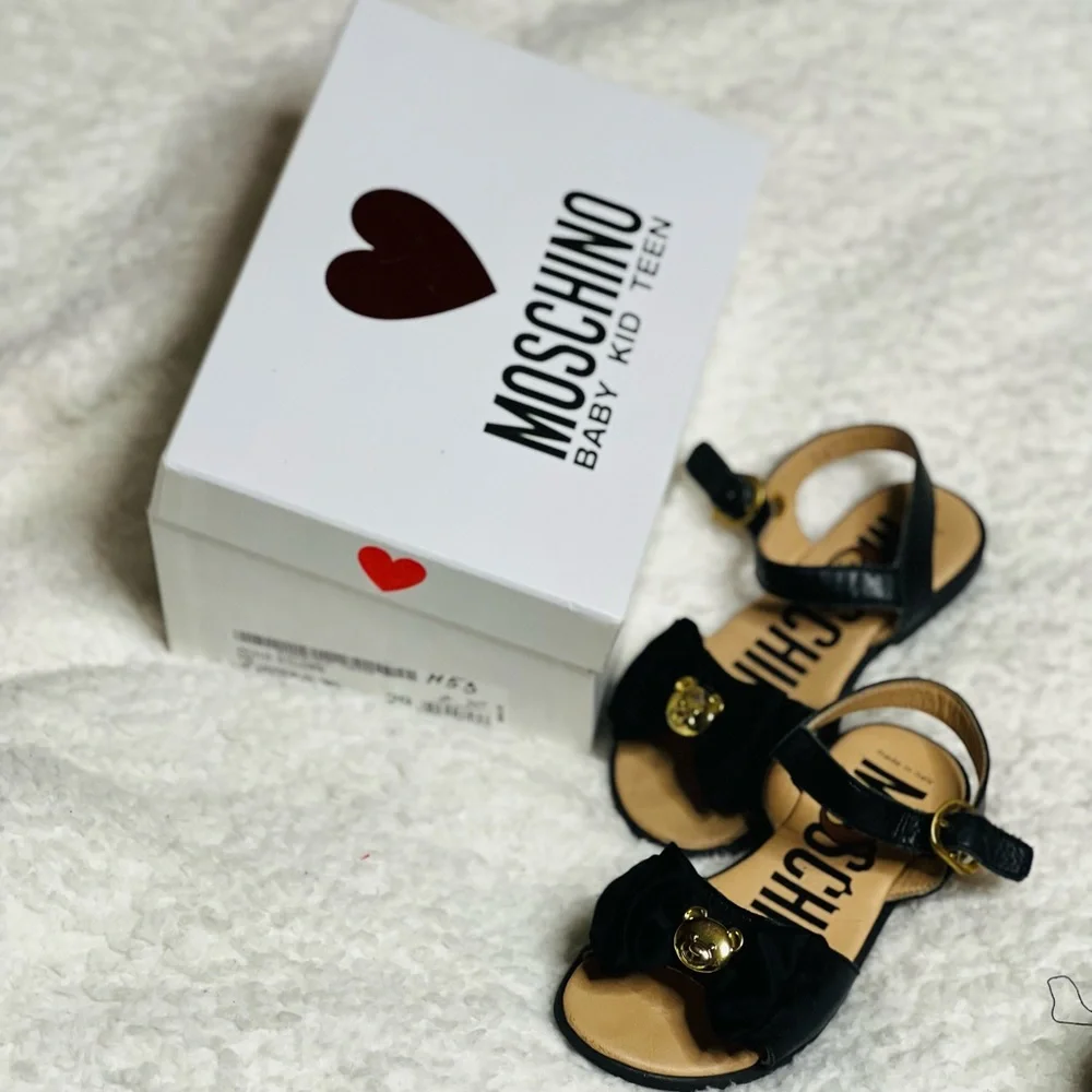 Toddler girl moschino sandals